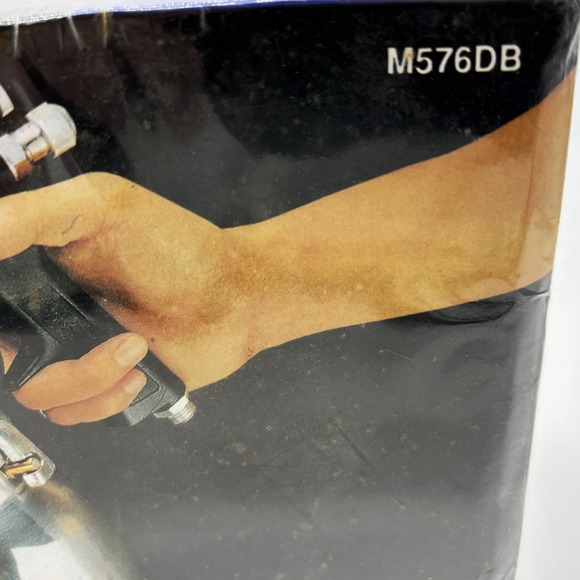 Mechanics 1qt Production Spray Paint Gun Professional Series Aluminum Cup M576DB - Picture 5 of 6